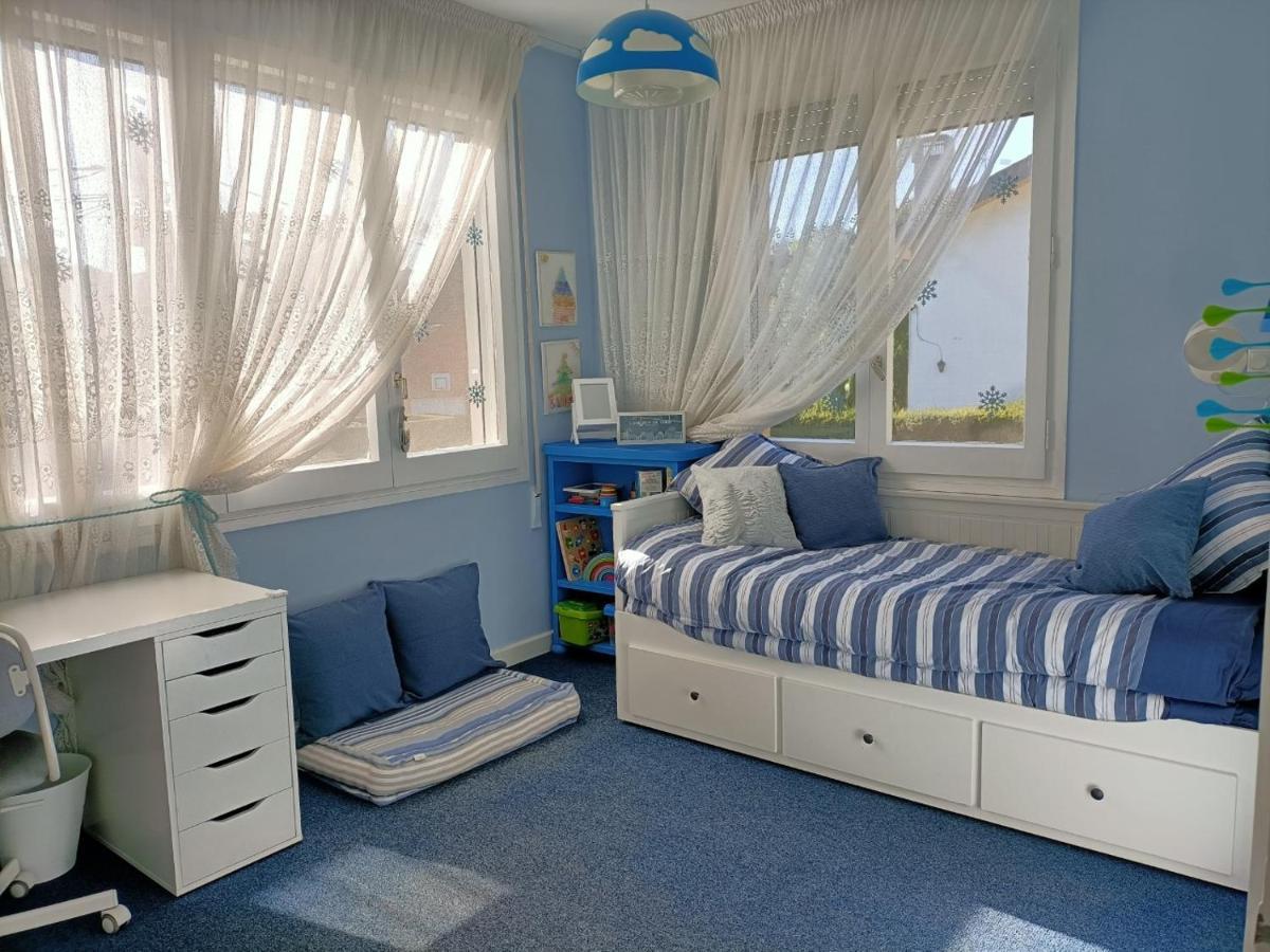 Casa Acogedora Familiar Con Piscina Pallejá Εξωτερικό φωτογραφία