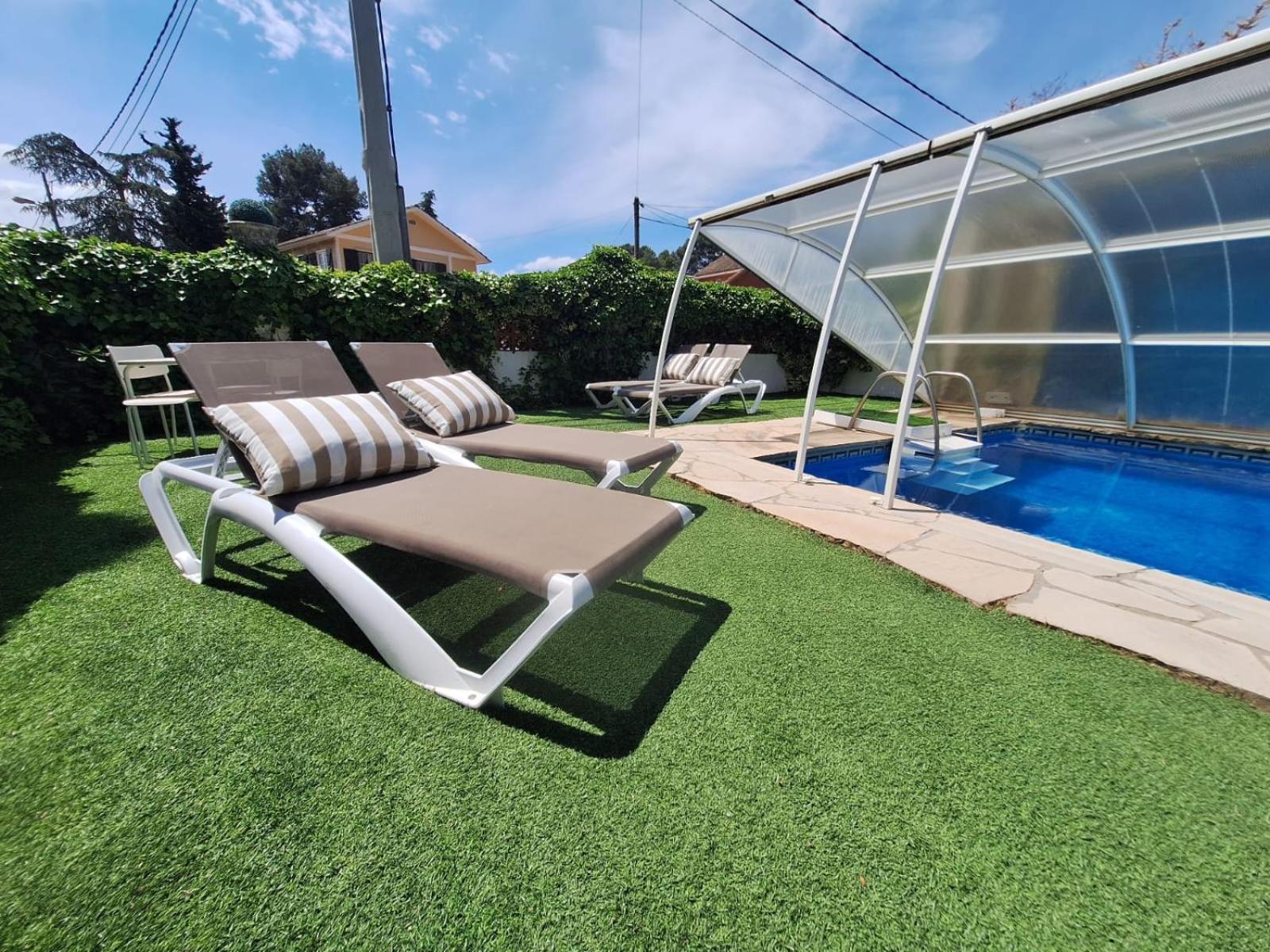 Casa Acogedora Familiar Con Piscina Pallejá Εξωτερικό φωτογραφία